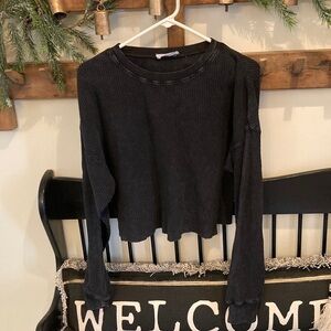 Double Zero Black Ribbed Cropped Long Sleeve Top